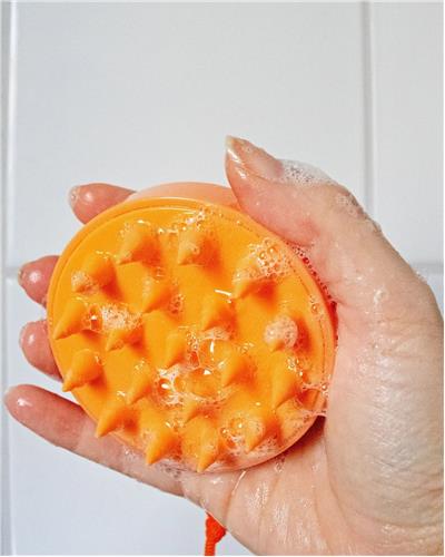 Waterclouds Relieve Scalp Massage Brush